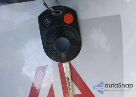 2014 Ford Focus Se z USA, uszkodzony, nr VIN 1FADP3F21EL338834